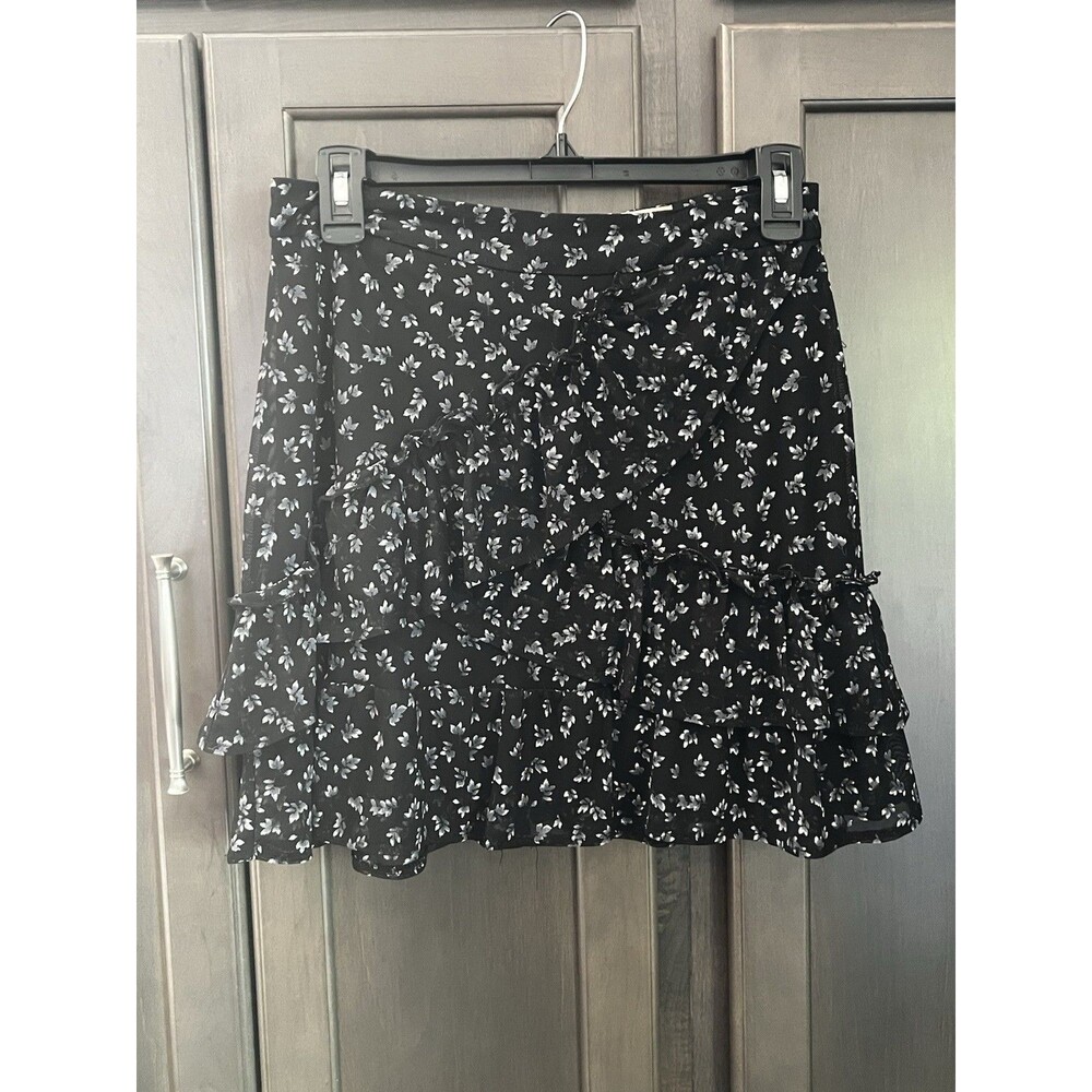 Altar’d State Black Floral Tiered Ruffled Mini Skirt Women’s Small
